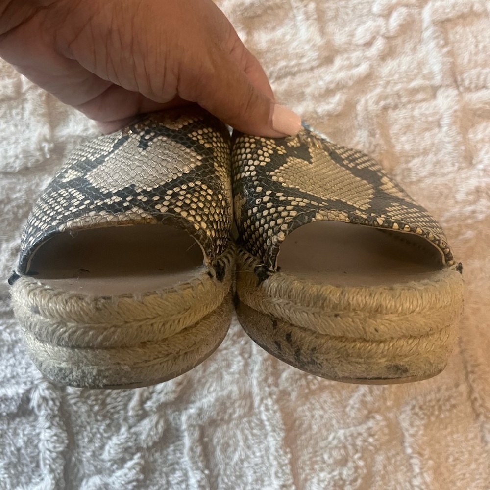 DKNY 9 Cream and gratis green Espadrilles open tie - Picture 7 of 7